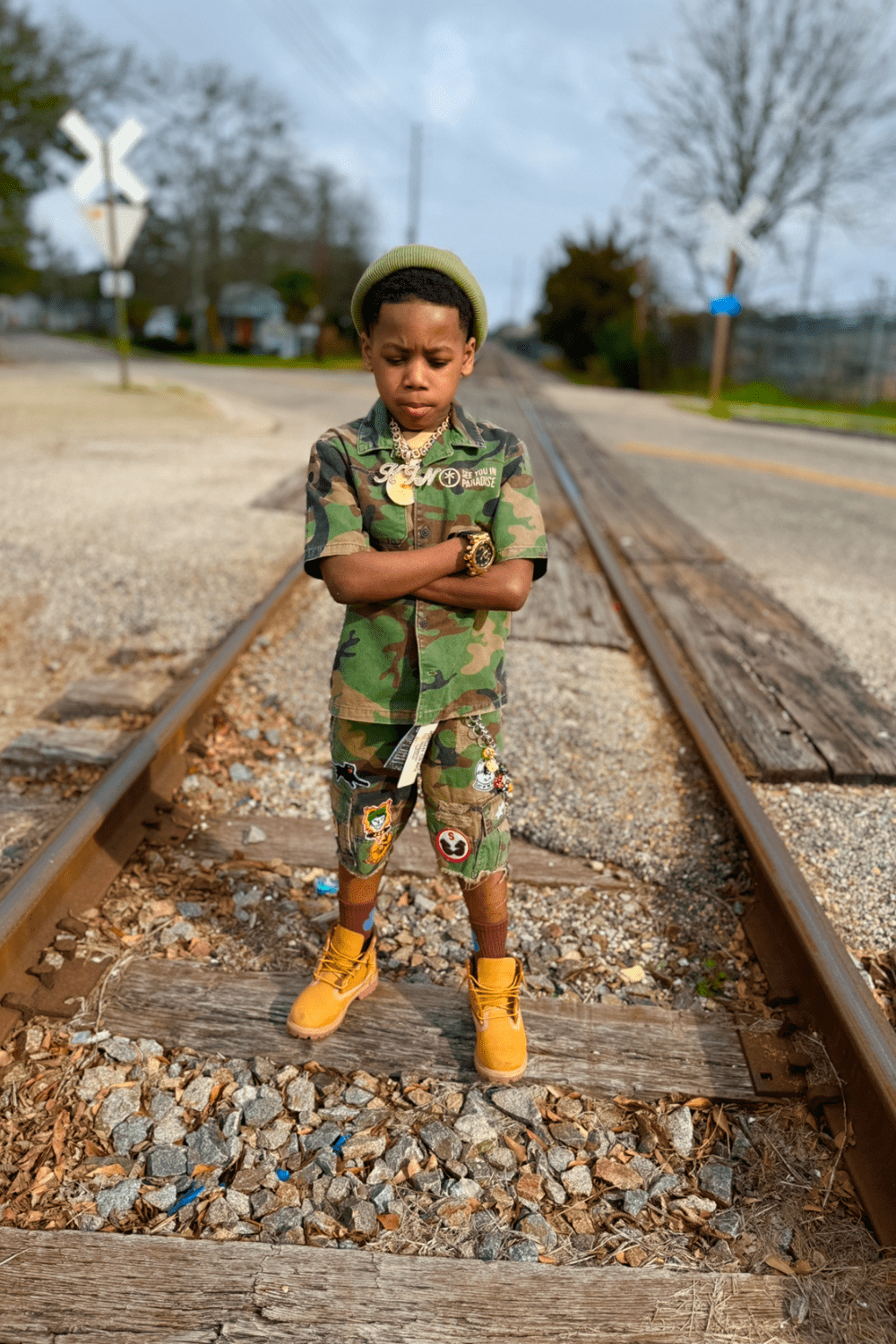 JC Kids Kids War Angel Cargo Shorts (Vintage Camo)