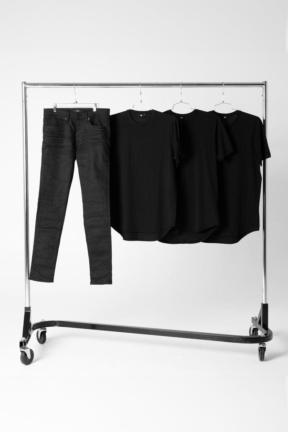Jordan Craig SCALLOP T-SHIRT 3 PACK & DENIM (BLACKOUT) TOP: SMALL | BOTTOM : 30/30
