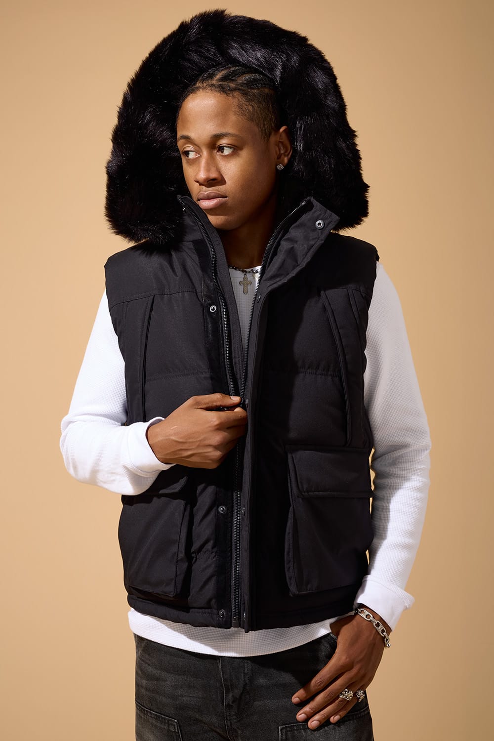 Yukon Fur Lined Puffer Vest (Black)