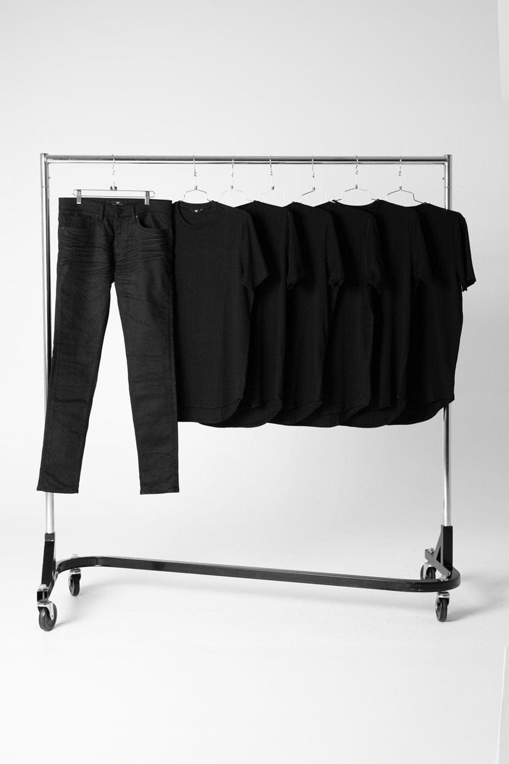 Jordan Craig SCALLOP T-SHIRT 6 PACK & DENIM (BLACKOUT) TOP: SMALL | BOTTOM : 30/30