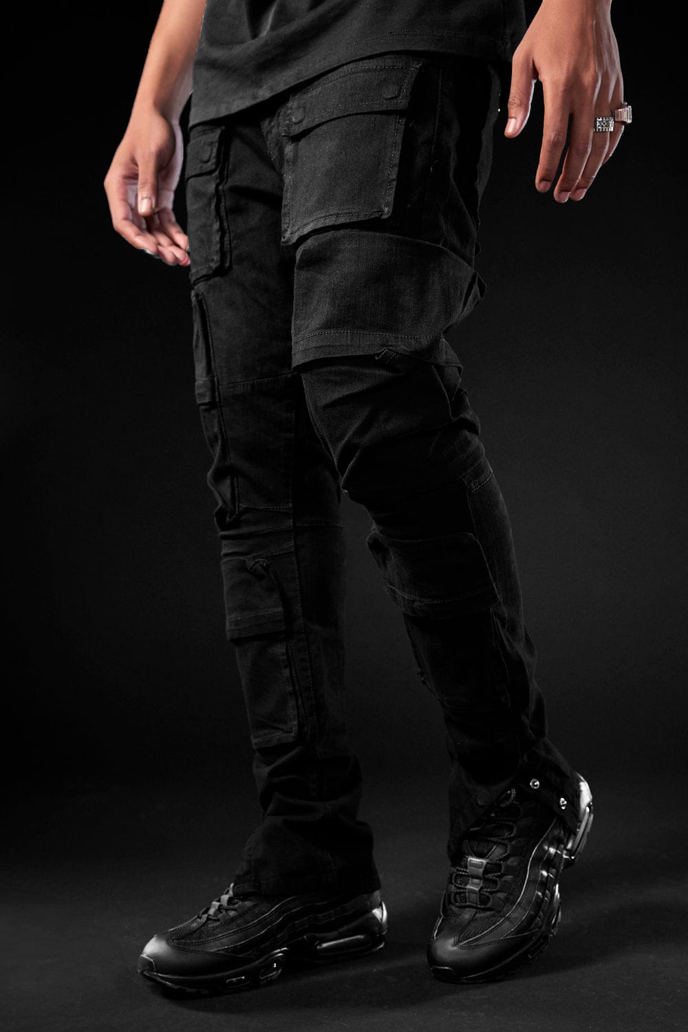 Jordan Craig Ross - Maui Cargo Pants (Jet Black)