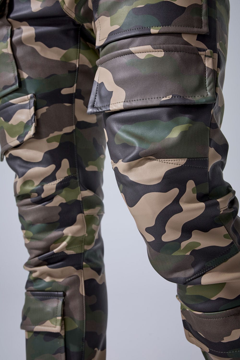 Jordan Craig Ross Stacked - Thriller Camo Cargo Pants (Vintage Camo)